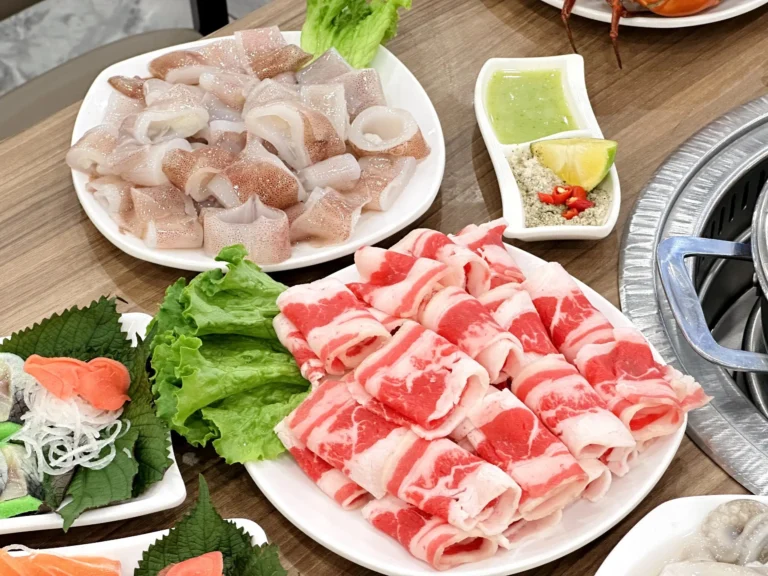 Tuyển chọn thịt bò tươi ngon cho lẩu.