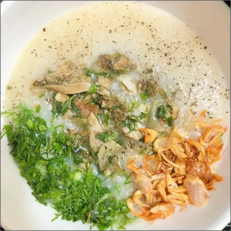 Nguyên liệu cháo trai tươi ngon chuẩn vị.