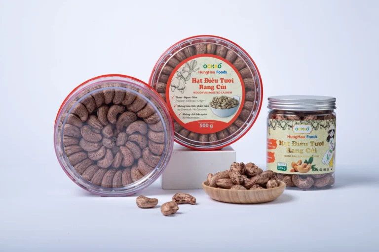 Hạt điều tươi ngon, nguyên liệu chọn lọc.