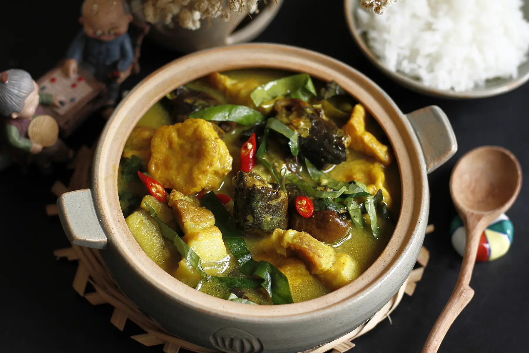 Nồi Lươn Om Chuối Đậu Nóng Hổi