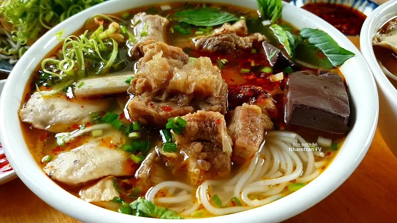 Bún sườn bò