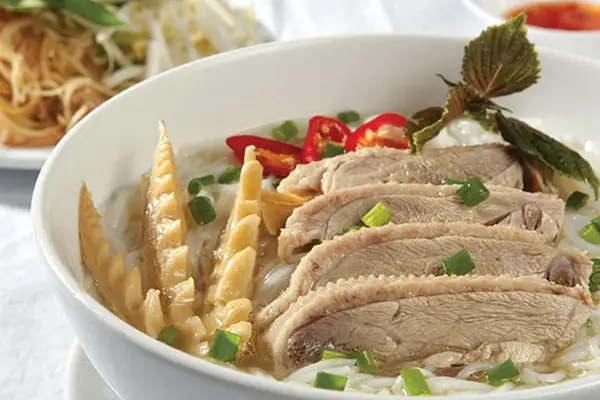 Bún vịt măng chua thơm ngon hấp dẫn