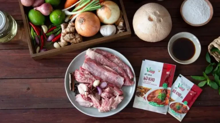 Nguyên liệu tươi, gói gia vị bò kho chuẩn.