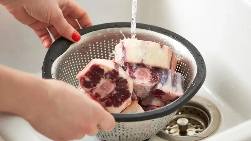 Kỹ thuật sơ chế xương heo tại nhà