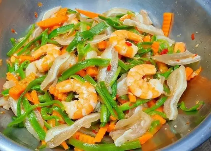 Gỏi rau tiến vua thanh mát