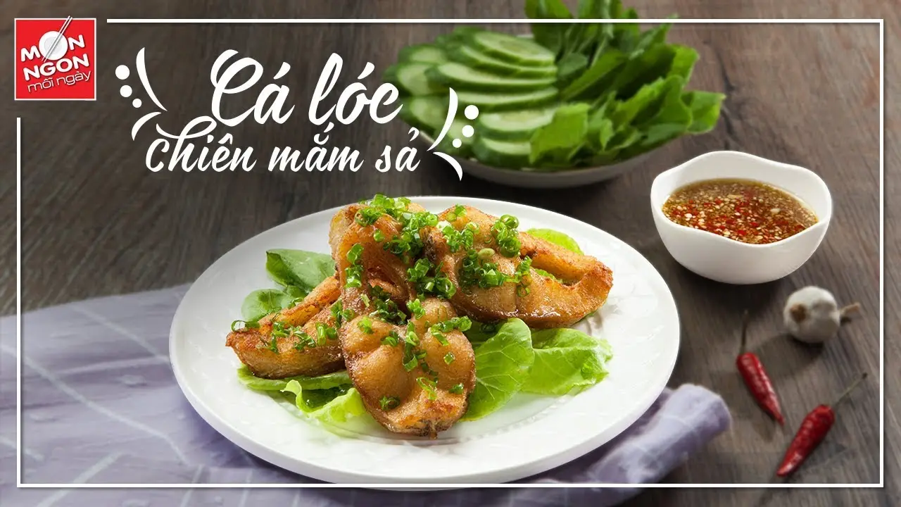 Món cá lóc rim vàng ươm thơm lừng.