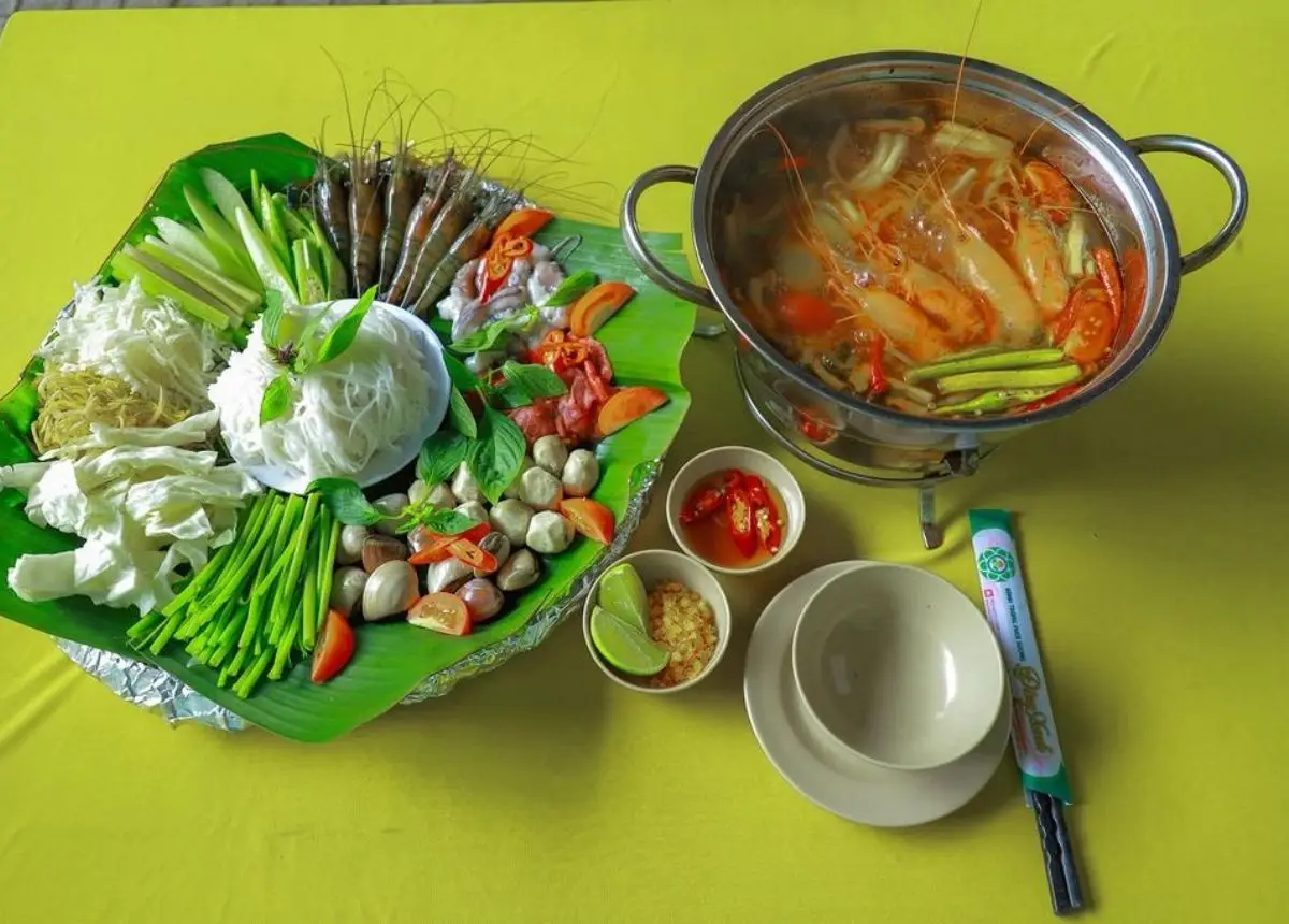 Nguyên liệu lẩu Thái chua ngọt