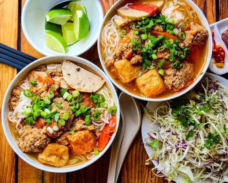 Tô bún riêu cua đồng hấp dẫn