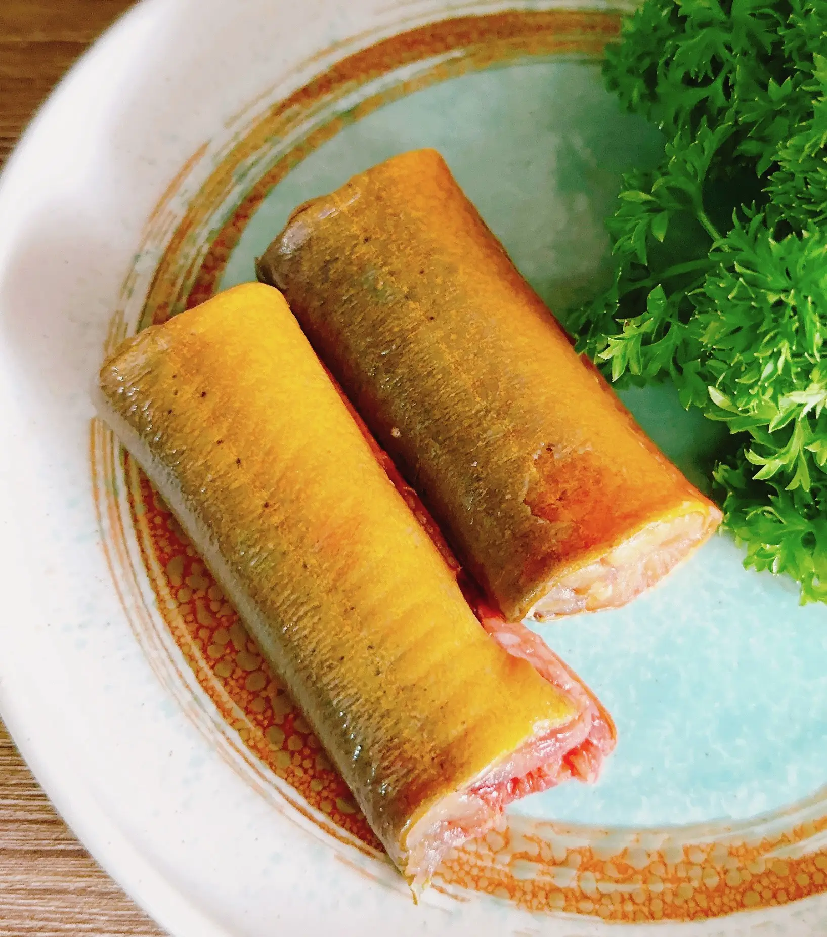 Lươn tươi sống làm sạch, sẵn sàng chế biến.