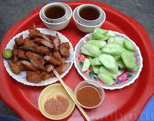 Món nem chua rán thơm ngon