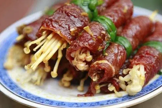 Bò Cuộn Nấm Kim Châm - Hình ảnh đẹp, chi tiết và thực tế
