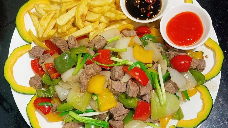 Bò lúc lắc - Nguyên Liệu và Cách Chọn Tươi Ngon