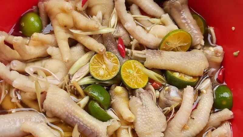 Cách Làm Chân Gà Ngâm Sả Tắc - Hình ảnh đẹp, chi tiết và thực tế