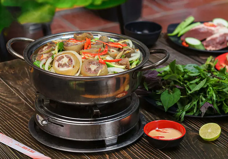 Cách làm lẩu đuôi bò - Bí quyết nấu lẩu đuôi bò mềm ngon
