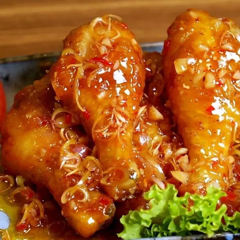 Gà chiên mắm tỏi - Thưởng thức và biến tấu món gà chiên mắm