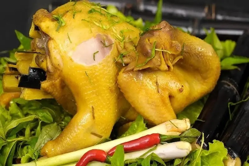 Mẹo tăng hương vị cho món gà hấp sả