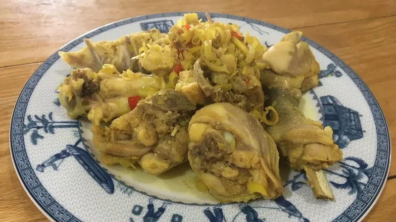 Gà Kho Sả Thơm Lừng Đậm Đà Chuẩn Vị Nhà 2 Nguyên Liệu Chuẩn Bị Cho Gà Kho Sả