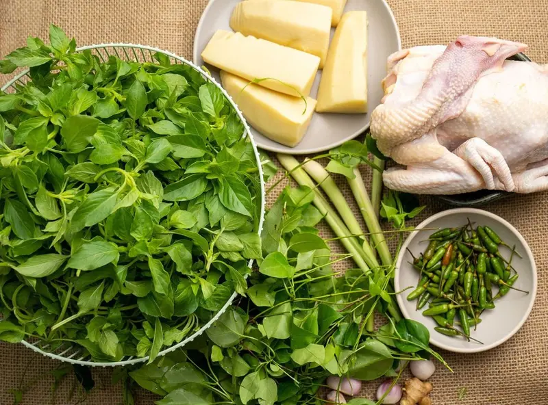 Gà Nấu Lá É - Hình ảnh đẹp, chi tiết và thực tế