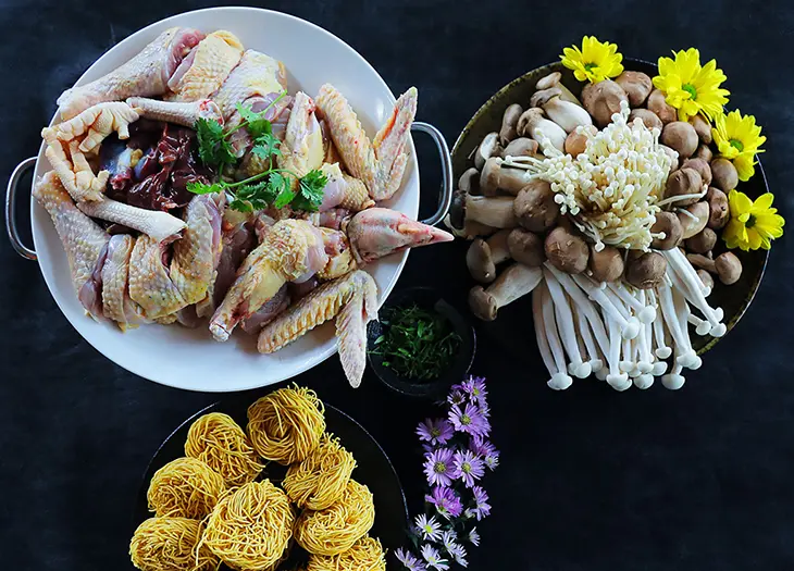 Lẩu gà nấu nấm - Các bước thực hiện nấu lẩu gà nấm
