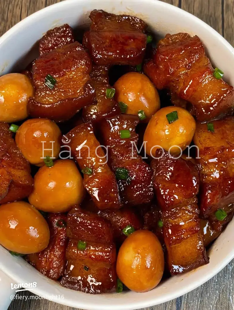 3. Biến Tấu Thịt Kho Nước Dừa Hấp Dẫn
