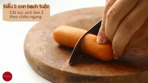 Xúc xích rán - Bí quyết chiên xúc xích giòn ngon không nổ